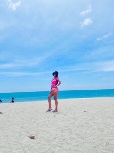 Meggan_James Public Pic 6