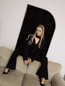 MichikoWienandt Silk & Secrets Pic