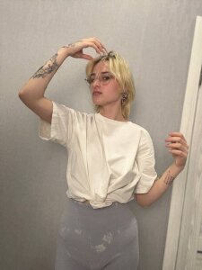 ValerieKirk Public Pic 7