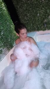 SofiaRivera1I want to fuck in a jacuzzi 💥 Bild 3