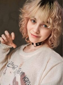 Awawrin: Public ( 3 фото)