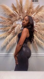 OneNiteOnlyQueenB Public Kuva 5