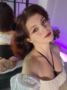 CurlyVixxxen Public Pic 2