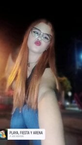 i am de sarahisex219  4 Imagens