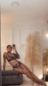 Ela_Doll_ Public 사진
