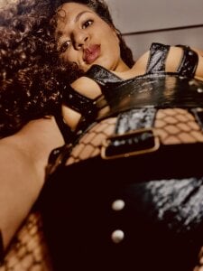 Sexy in Black de gatubelahot Fotos 5
