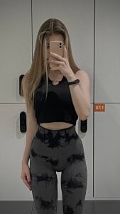 Sienna_Moore Public Pic 2