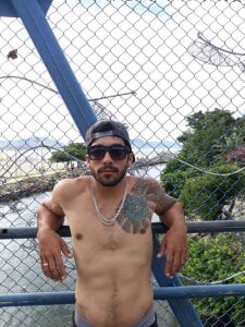 Pauzudopika Public Pic