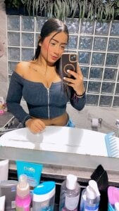 Gema-lexy If you touched me as you imagine me, you would never let me go again.  2. fénykép