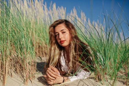 AnikaHarrys- Summer Vibe's Pic 5