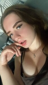 GreatMolly Public Pic 6