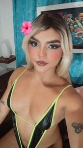 Zdjęcia daphne_rosee blondes have more fun 😉😉:  2