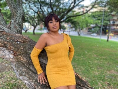 Kaylachannell Casual photos Pic 3