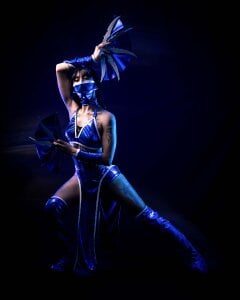 jessi_lemuss Kitana ready to play Pic 3