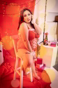 Victoria_Adamns Merry christmas Pic 4