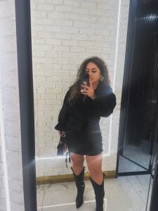 Public de OliviaVegas  3 Imagens