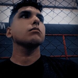 TwinkLatino19 Euzinho টি ছবি