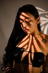 Ambarfoxx Light & Shadow รูป  2