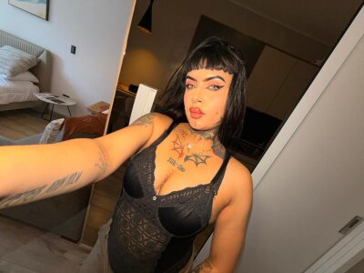 LauriInk1 Sexy lauri🥵 Immagine  3