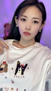 xiaoyue8888 Public Pic