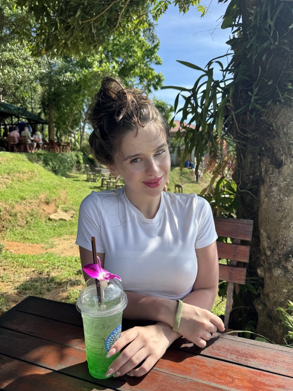 olivia_farrell