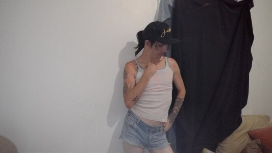 Femboy-The-Gaymer me femboy Pic 5