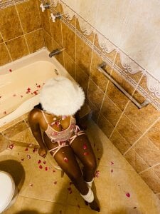 Zhara_lenoire9 Cute girl 🩷 Pic 2