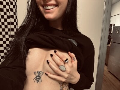 hollymanson Public Pic 4