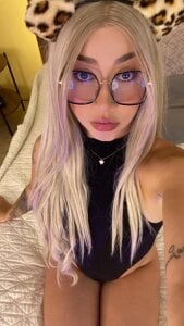 SofiaClarkson your sweet kitty Pic 2