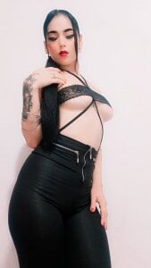 jamila_zair Touch me and don't stop 😋 Foto