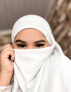 Azahara_MasihPublic Bild 5