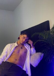 jaiden_thoner Hey Guyssss 🖤 . fénykép