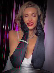 alissawind Public Pic 2