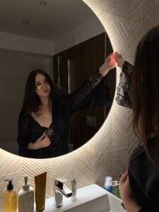 Blush_Beauty__Late night vibes😏图片 6