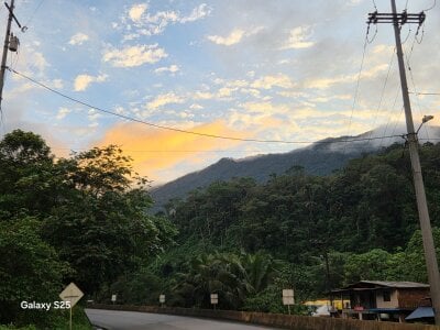 Ari_And_Abdie Public Gambar