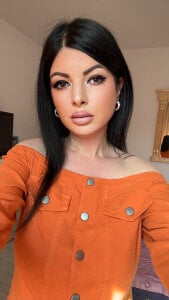 naughtymommy666 Who said that you gotta be naked to be sexy AF ?! Foto 5