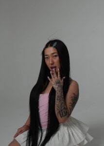 EIeniVanwart Light photo shoot in a skirt Hình 4