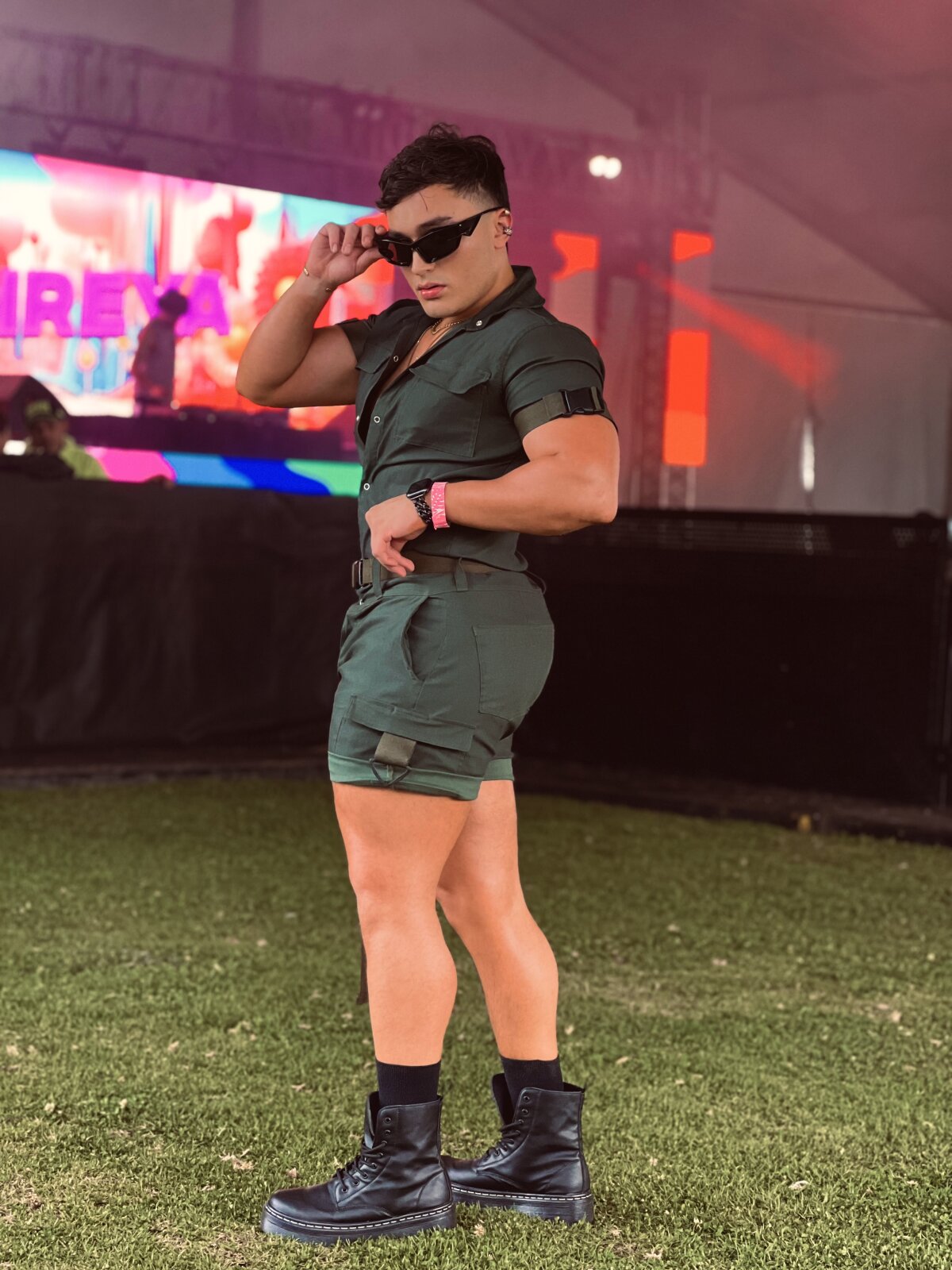 Трендове зображення  2420 Robyn_Rocki