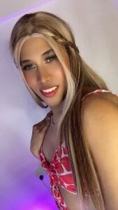 samara_willow Public Pic 2