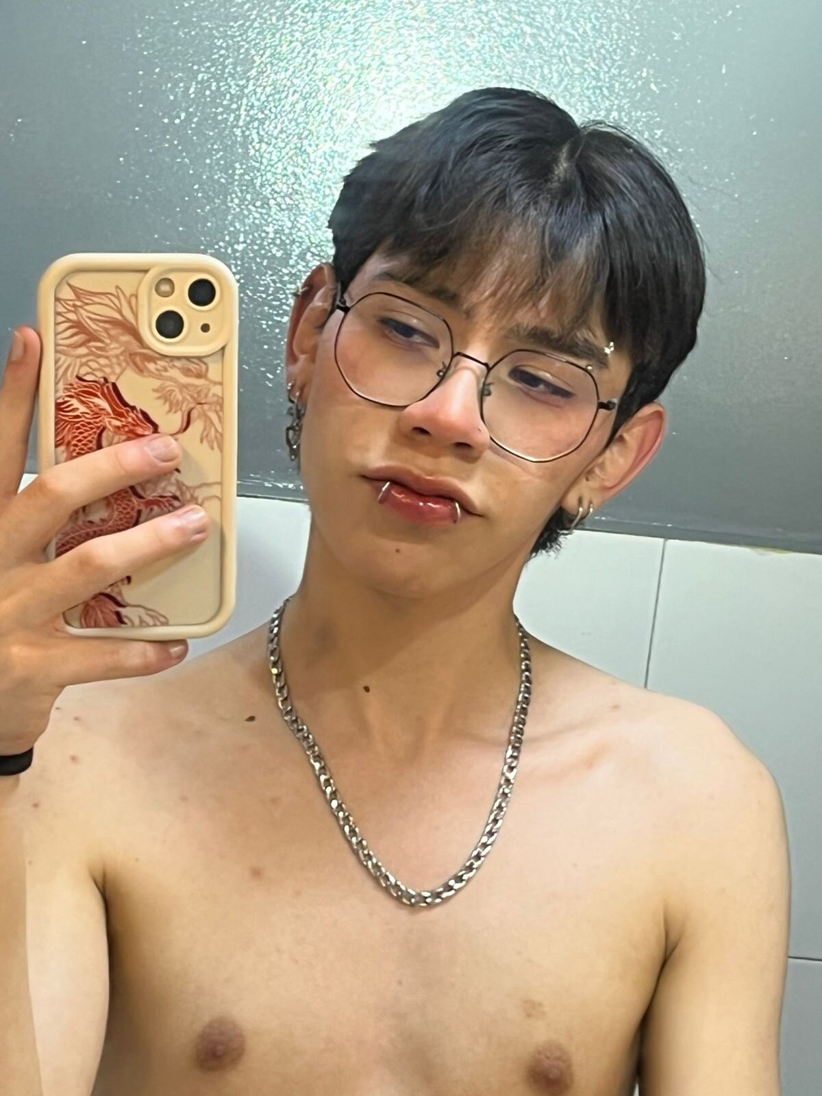 Трендове зображення  5144 Demian_Hush