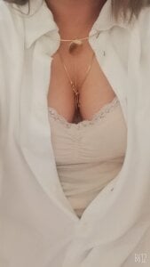 Ayeshaa__25 Public Photo 2