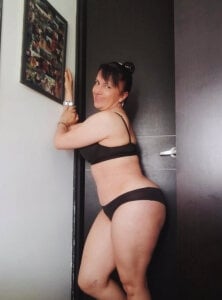 clara_heat I’m not for everyone, only for those who know how to look. 👀✨🔥 Pic 3