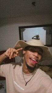 Higger_dick intense picardy Pic 2