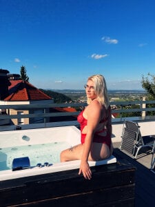 JaneHeart_official's freust du dich auch schon auf den sommer? :) Sex Photo 1