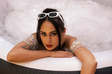 Adhara7 Sensuality in Soak 🫧 Bilde 2