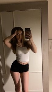 Mirror Selfie x de SkylarBluexox  3 Imagens