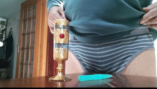 jhonschen's Fondo calice che allarga il mio prepuzio Sex Photo 3