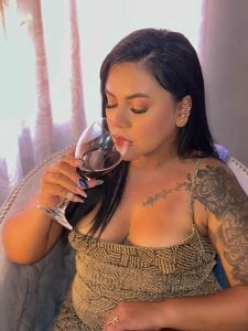 Antonellahorny69 NOVEMBER SEX Pic 3