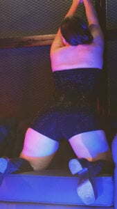 AFTER PARTY WOMAN od brennastone  4 snímek