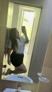 Missy_22_ Public Pic